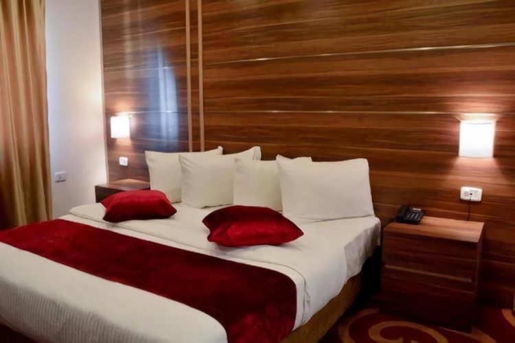 Deluxe Single room