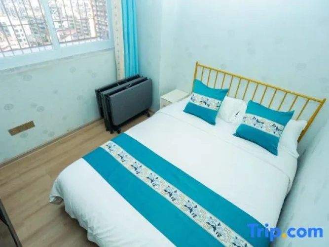 2 Bedrooms Family Suite with balcony