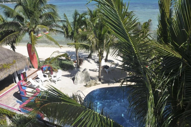 Del Sol Beachfront Hotel and Condos