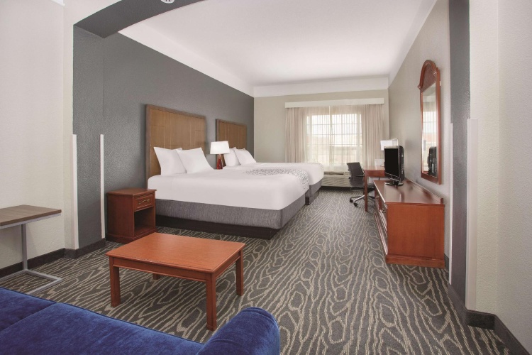 Deluxe Quadruple room