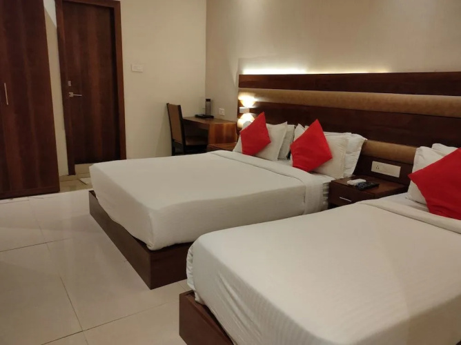 FabHotel Universal Garden