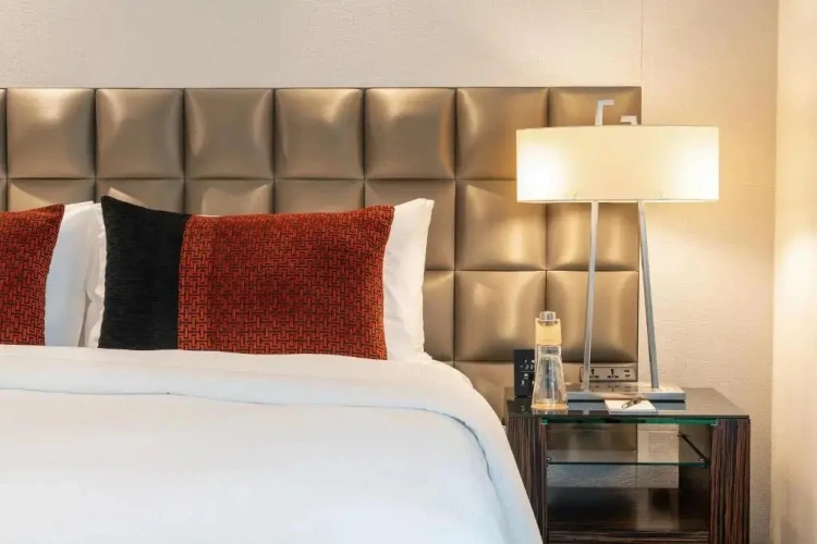 1 Bedroom Double Club Suite