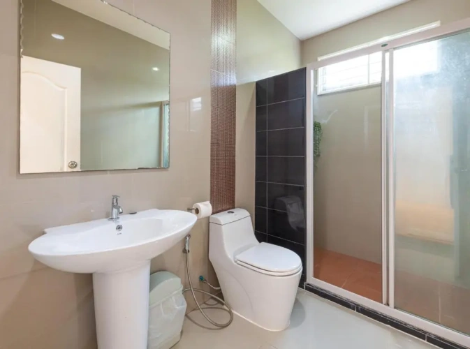 3 Bedrooms Cottage