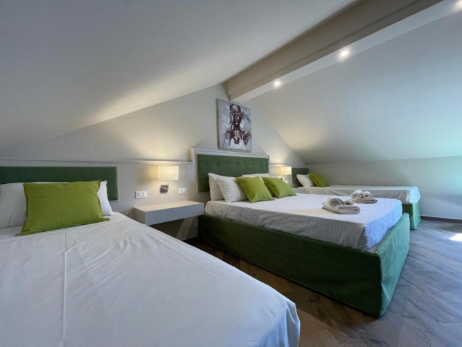 Standard Quadruple room