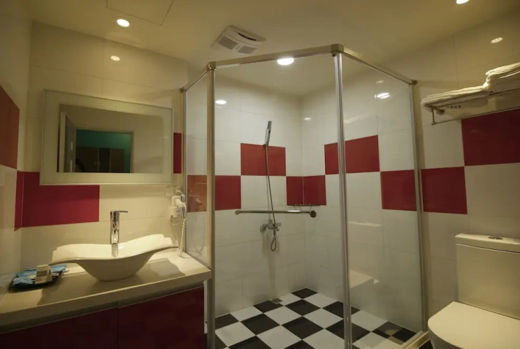 Standard Quadruple room with balcony