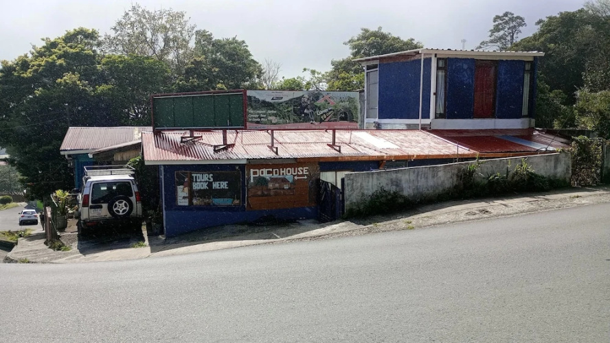 Hostel Paco House