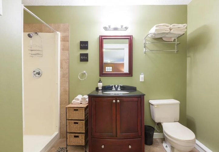 Creekside B & B