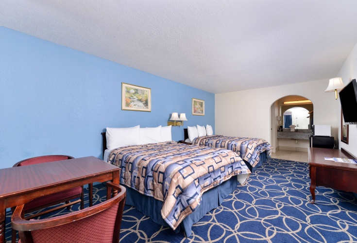 Standard Quadruple room