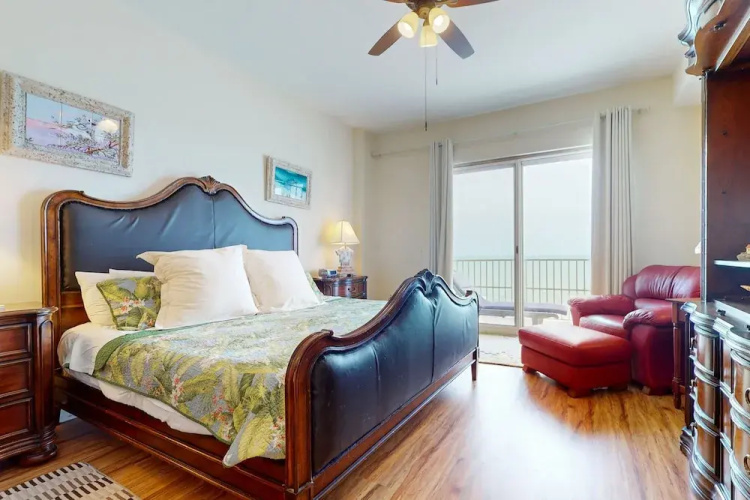 Malibu Condos 804