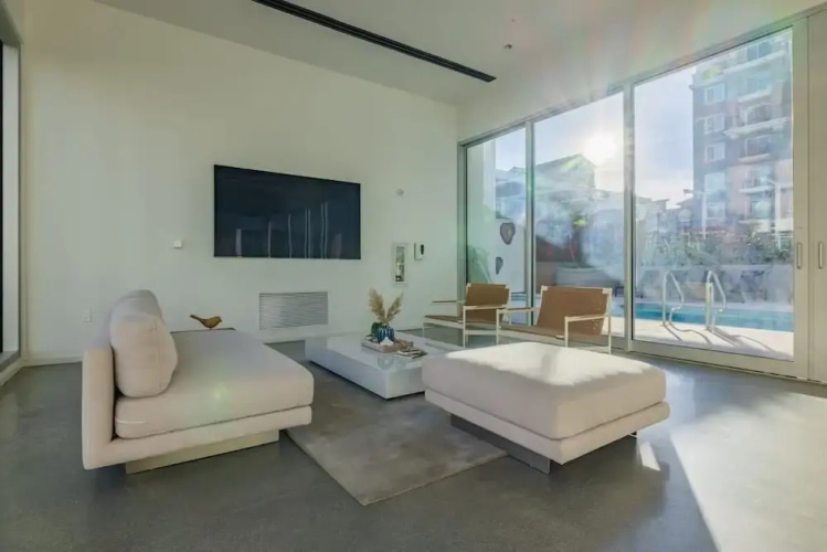 @ Marbella Lane - Sleek Corner Ocean View