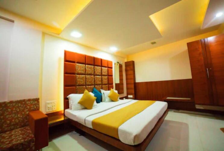 Hotel Pleasure PalaceOver view