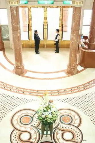 Agora Garden