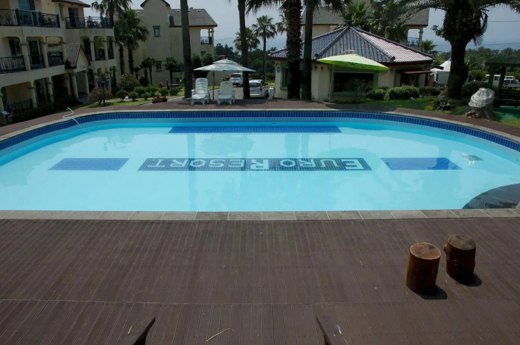 Euro Resort
