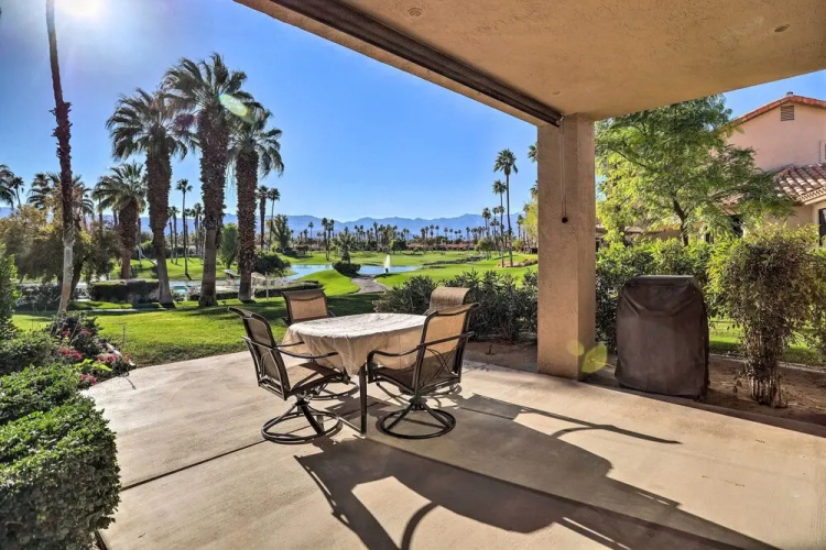 Near Golfing: Palm Desert Condo w/ Pool Access!