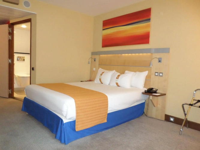 Holiday Inn Express Paris-Canal de la Villette by IHG