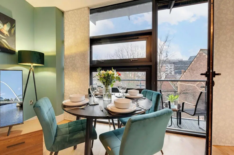 Laing Apartments