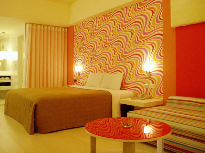 Dandelion Motel