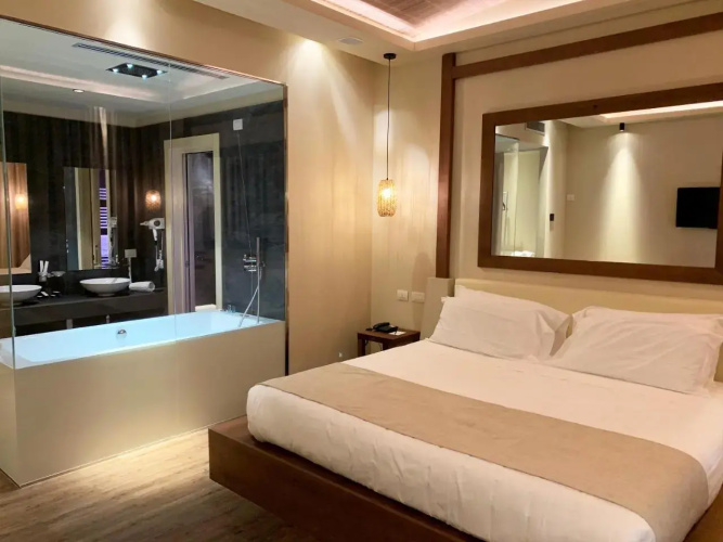 Egm Hotel