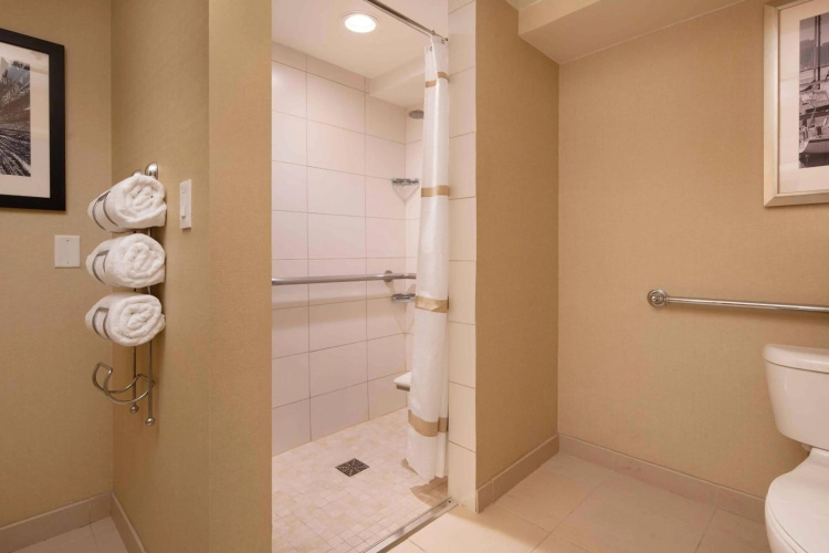 Marriott Newport Beach Bayview photo 11