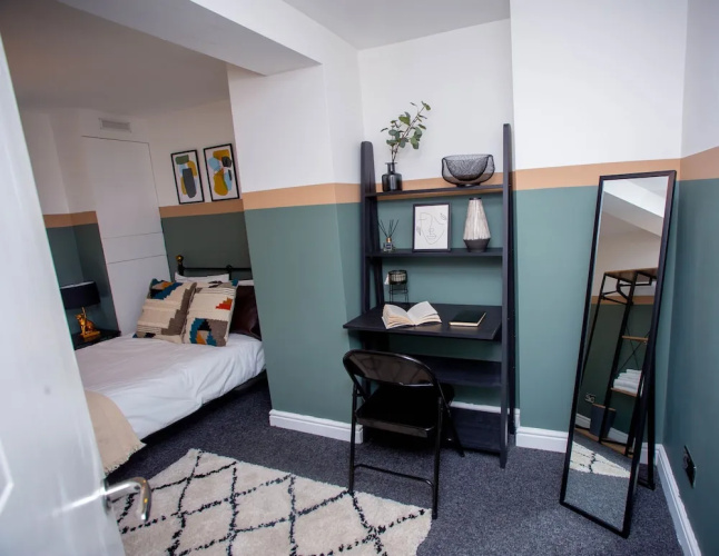 Nest Easy - Derngate Basement