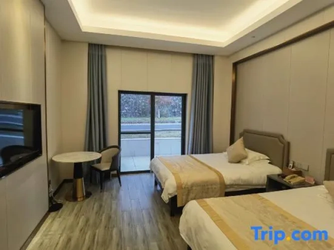 3 Bedrooms Twin Villa with garden view