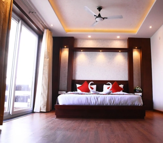Luxury Double Suite with lake view
