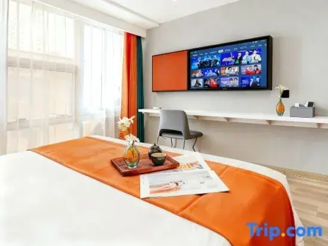 Standard Double room with city view