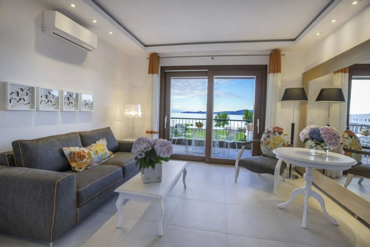 Avaton Luxury Beach Resort - Relais & Chateaux