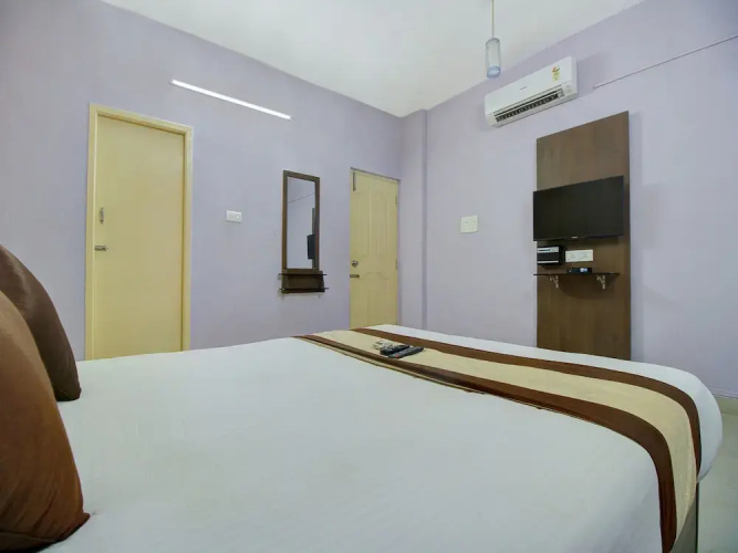 OYO 8282 Heritage Residency