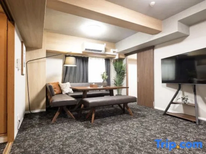 Standard Quadruple Family room