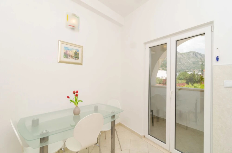 Apartments & Rooms Barisic