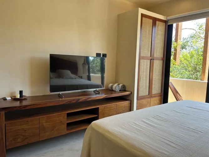 Gym & pool Jungle Studio Retreat C6