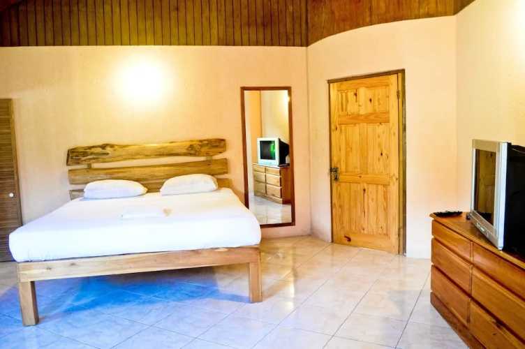 Le Mer Ocean Front Villas