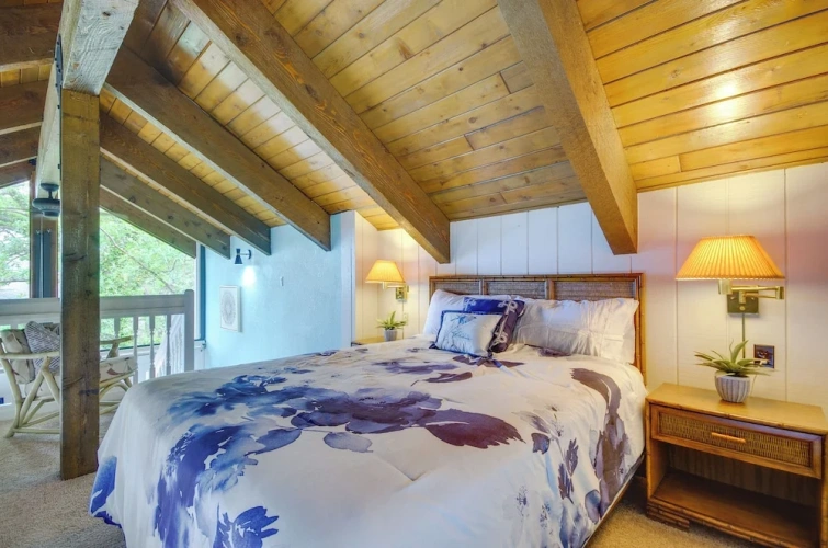 4 Bedrooms Cottage