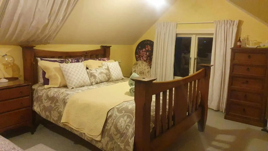 Century House B & B flatlette
