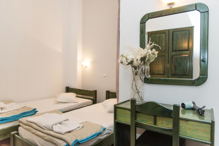 Standard Double room with city view