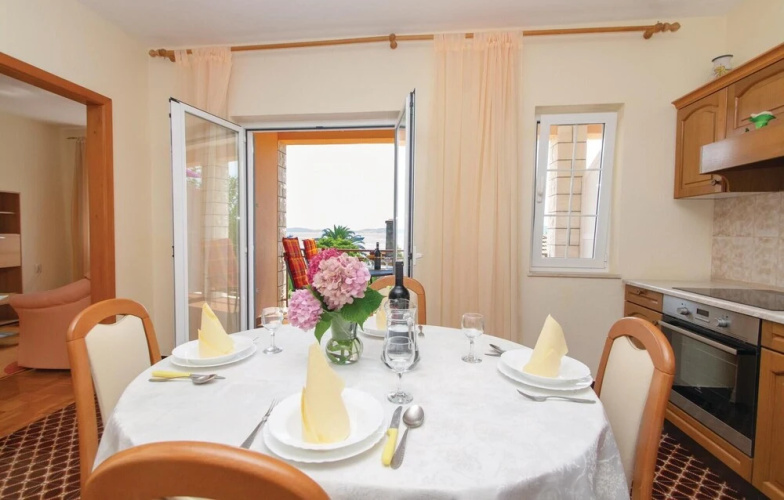 Stunning Home in Orebic With Wifi and 2 Bedrooms