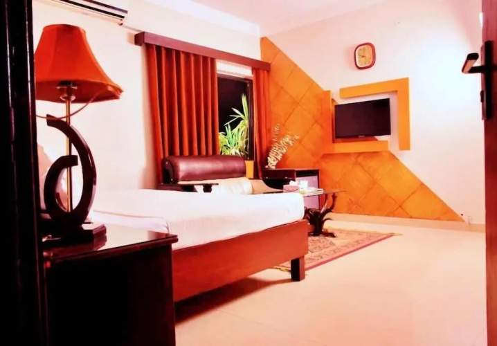 New Doves Inn Hotel