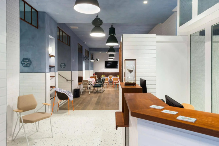 Hostel Ozz Nice