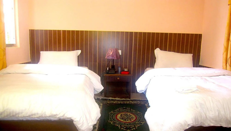 Hotel Half Moon