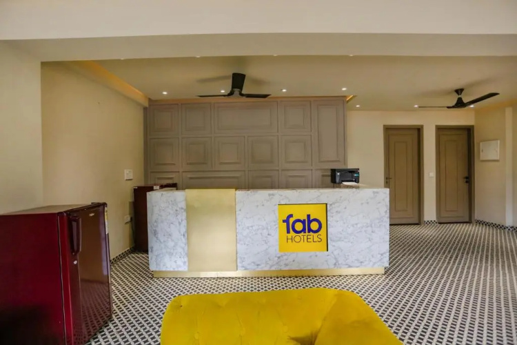 FabExpress Aroma Corporate Suites