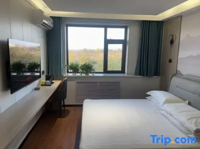 Lize Hotel