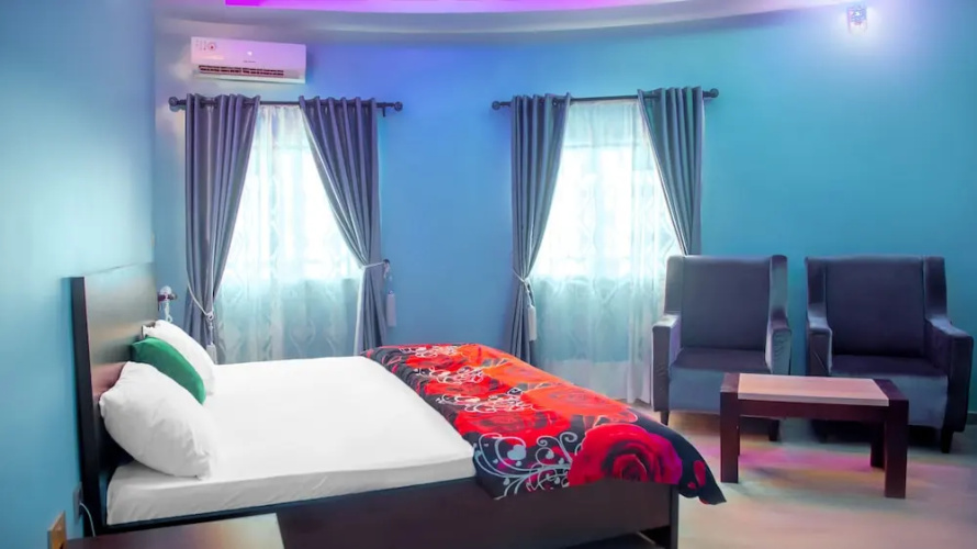 Aso Rock Hotels and Bar