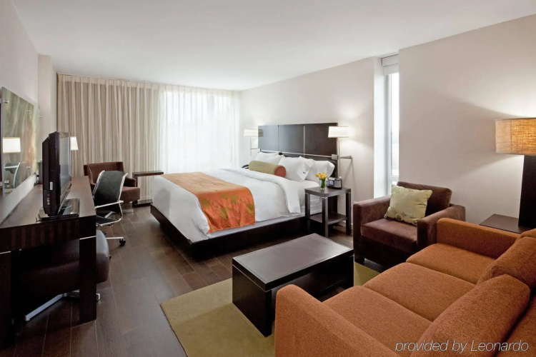 Hotel Indigo Boston - Newton Riverside