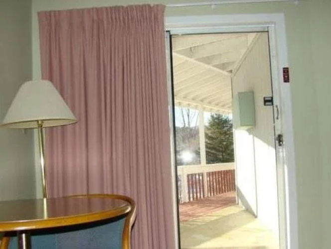 Happy Trails Motel