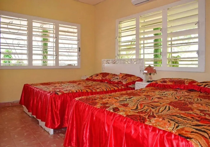 Hostal Eida y Lujan PLAYA LA BOCA