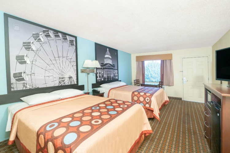 Standard Quadruple room