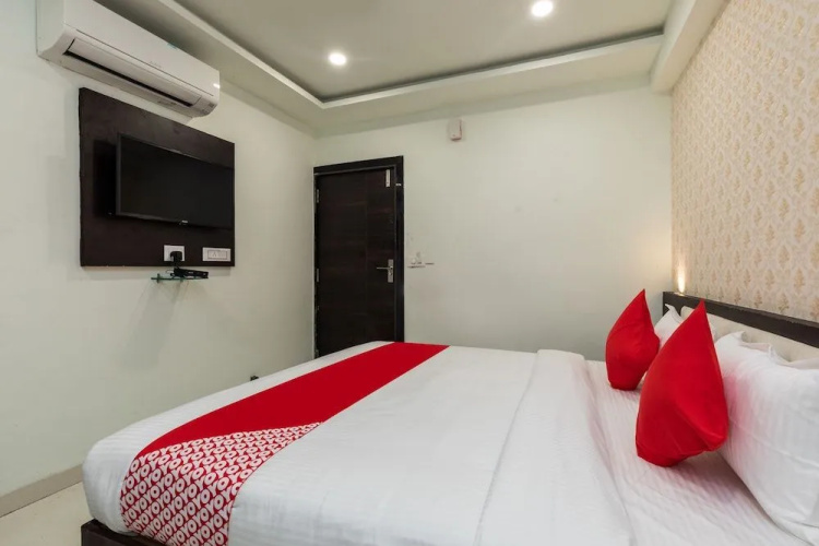 Oyo 42608 Hotel A5