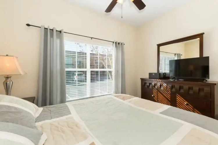 Paradise Palms 8951 A