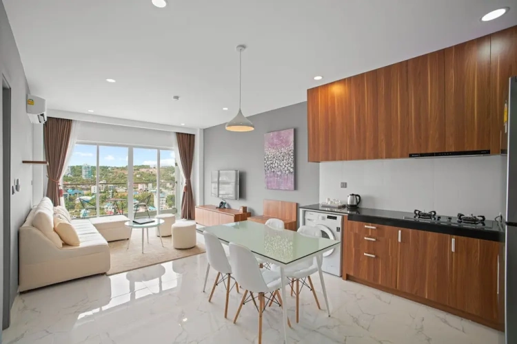 1 Bedroom Deluxe Apartment with balcony and with city view
